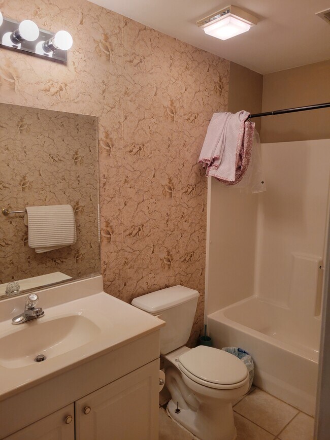 Building Photo - 1845 Eagle Summit Ct NW
