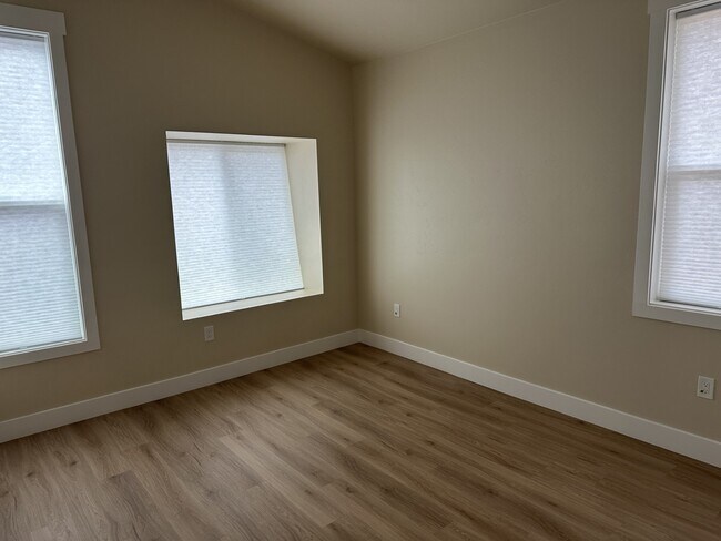 Foto del edificio - University View Townhomes