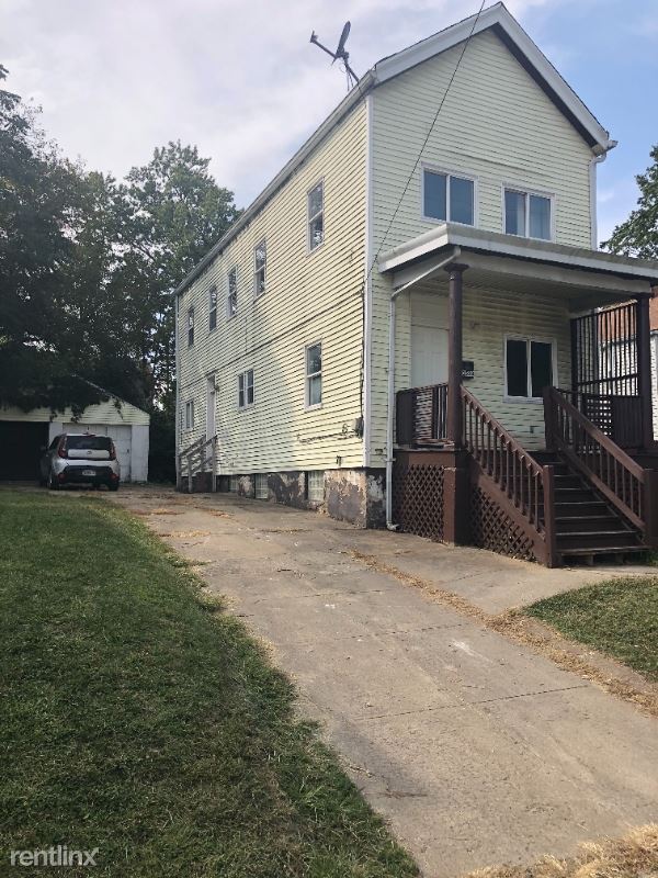 4 br, 1.5 bath House 1533 Beech Ave House for Rent in Cincinnati