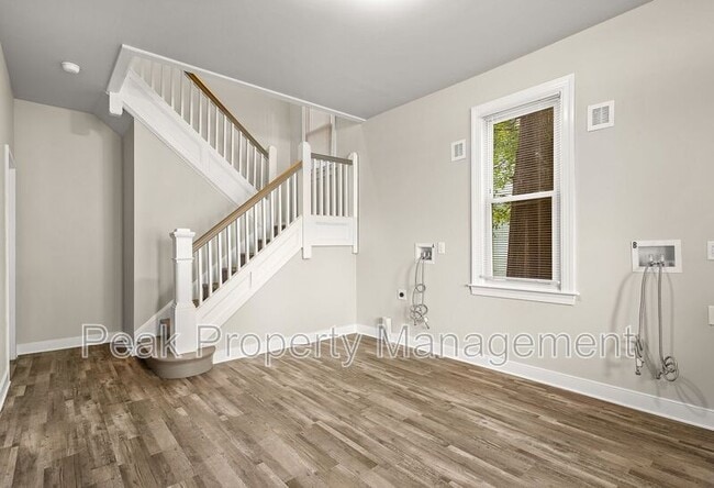 Building Photo - 2 Dundee Ave