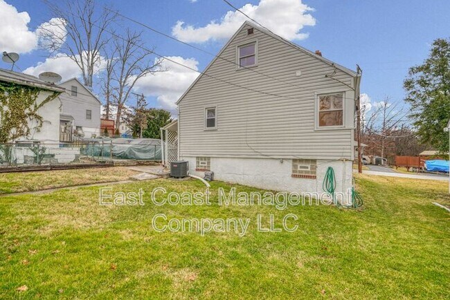 Foto del edificio - 9616 Mason Ave
