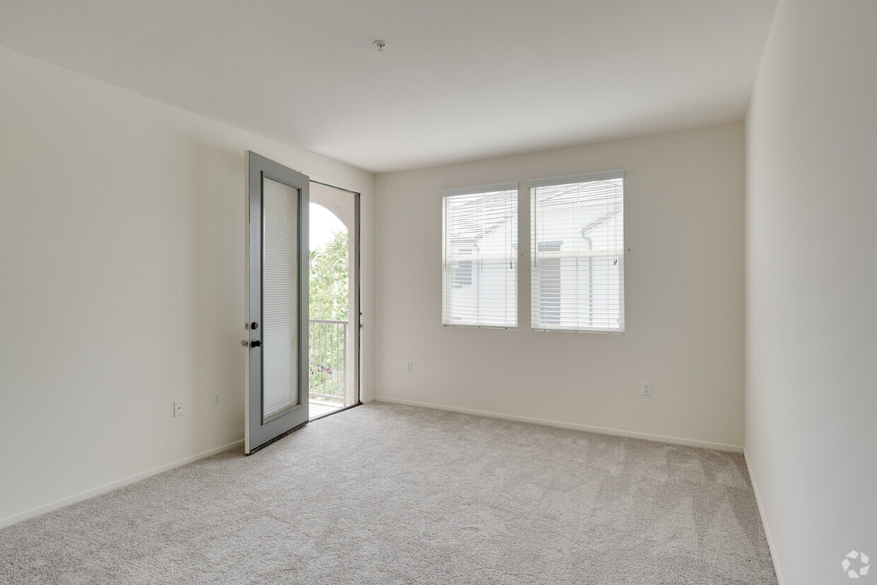 Parc Chateaux Apartments in Stevenson Ranch, CA Westside Rentals