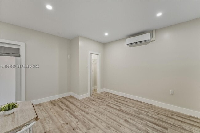 Building Photo - 10912 SW 146th Ave