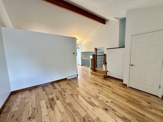 Photo - 9116 S 1500 W House