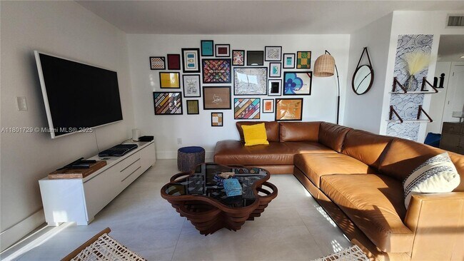 Building Photo - 1501 S Ocean Dr
