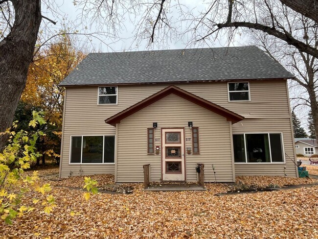 Foto del edificio - 617/619 3rd Ave NE