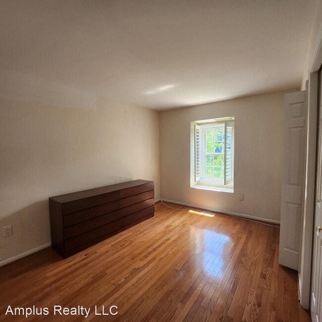 Building Photo - 2 br, 1 bath House - 7829 Ashley Glen Rd  ...