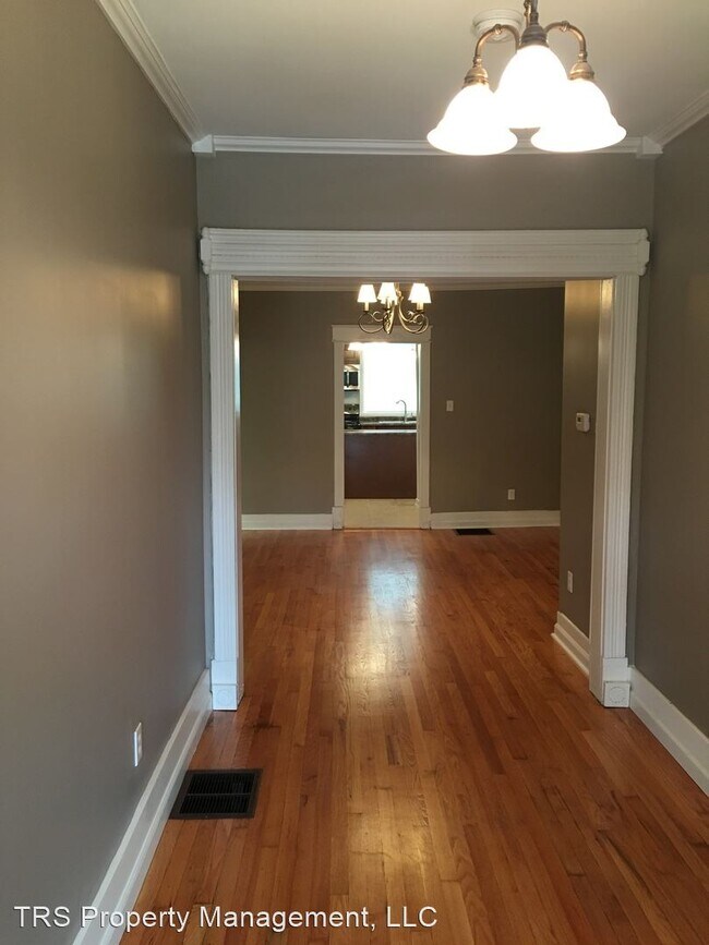 Foto del edificio - 3 br, 2 bath House - 7641 Henderson Rd