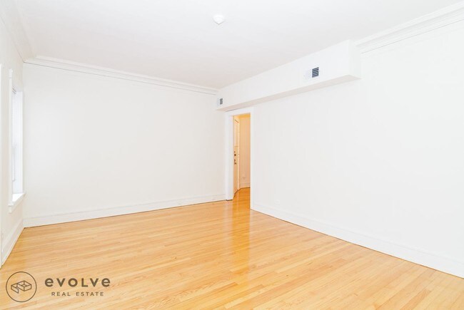 Foto del edificio - 1134 Maple Ave