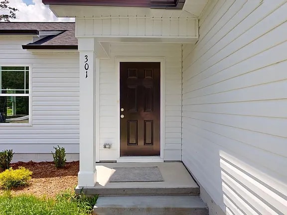Building Photo - 301 Grand Oaks Dr