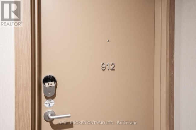 Building Photo - 1 Quarrington Ln