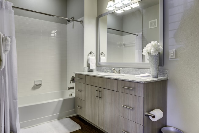 El baño de roble foto 2.jpg - Woodcreek