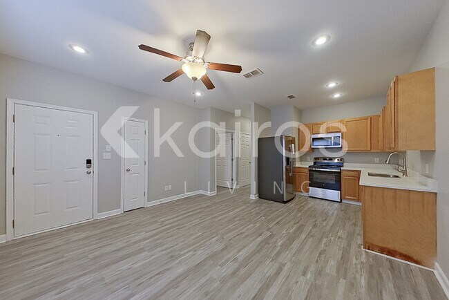 Foto del edificio - 10103 W 20th St