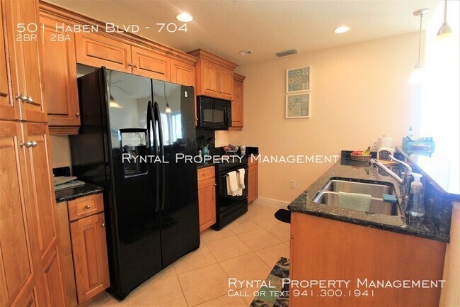 Building Photo - 501 Haben Blvd