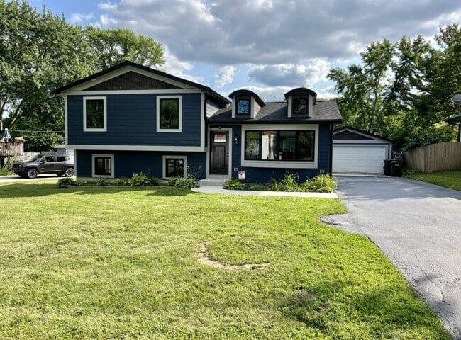 Building Photo - 2125 Burr Oak Ln