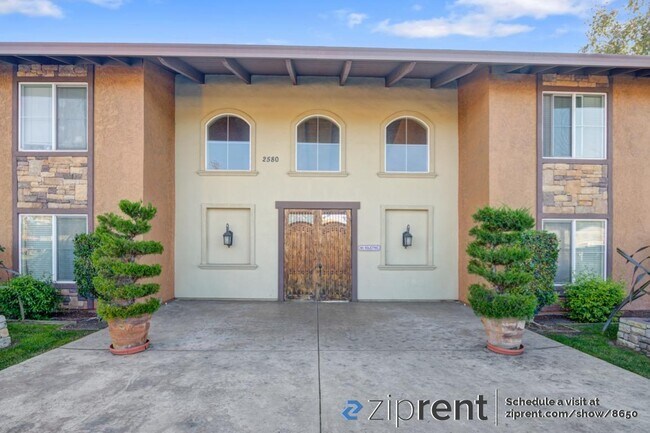 Foto del edificio - 2580 Homestead Rd