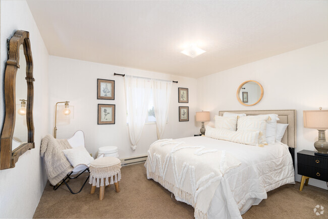 2BR, 1BA - 820SF - Boulder Creek Apartments