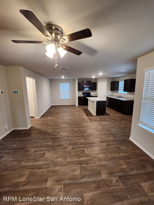 Foto del edificio - 3 br, 2.5 bath House - 5507 Rosillo Bluff