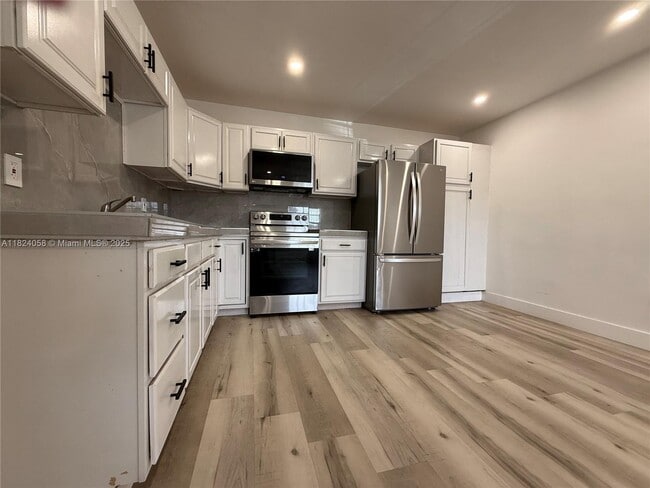 Foto del edificio - 3902 E 8th Ct