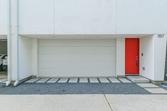 Building Photo - 1157 W 18th St