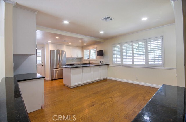 Foto del edificio - 6262 Heil Ave