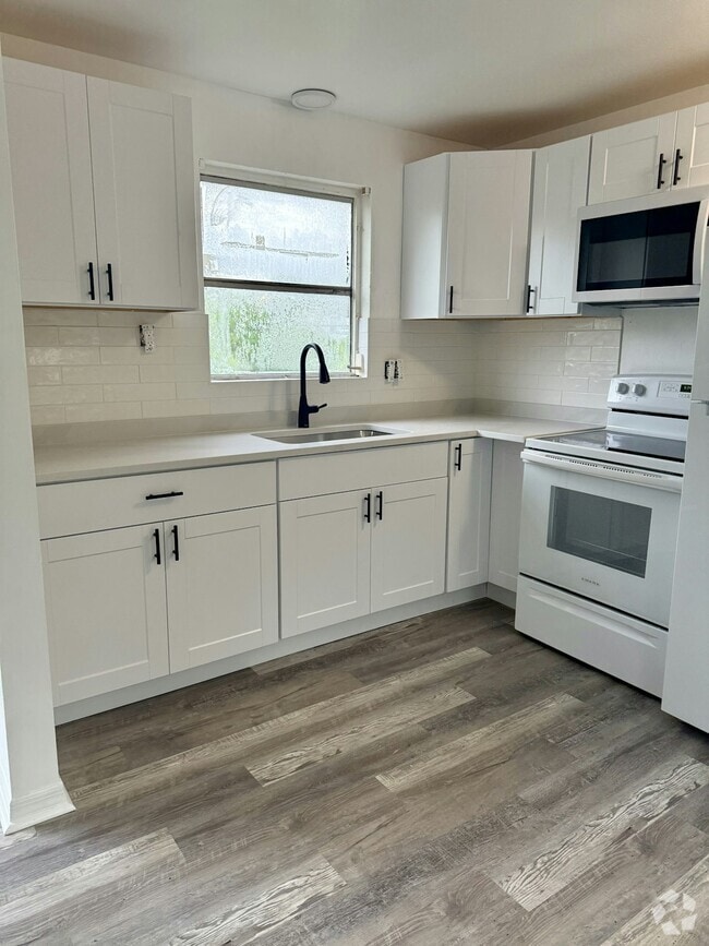 Building Photo - 8134 Krag Dr