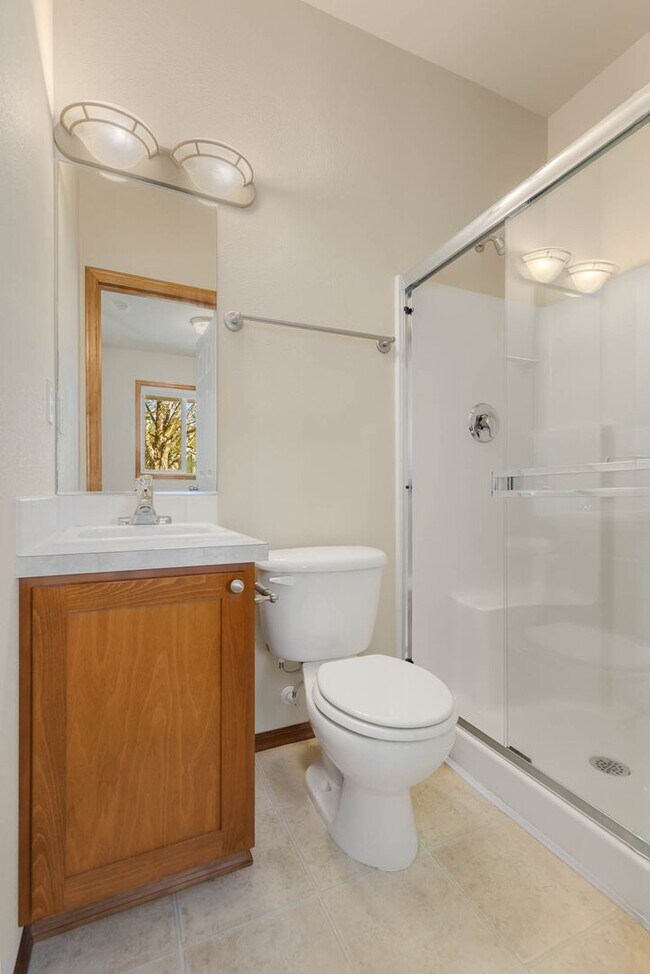 Building Photo - 1619 SW Barton St