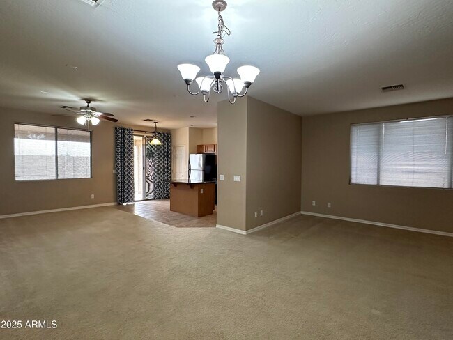 Foto del edificio - 14451 W Weldon Ave