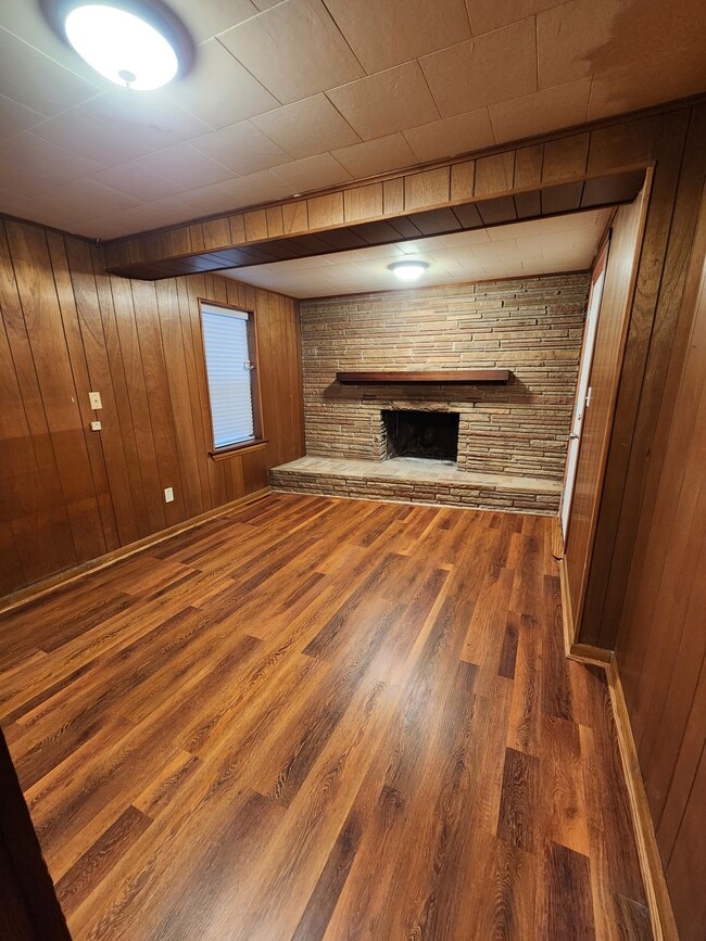 Den w/ fireplace - 3140 NW 27th St