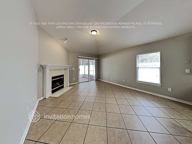 Foto del edificio - 1759 Canopy Oaks Dr