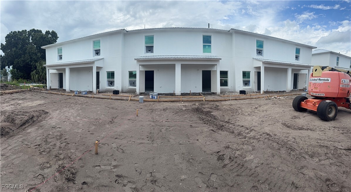 Foto del edificio - 701 S Lopez St