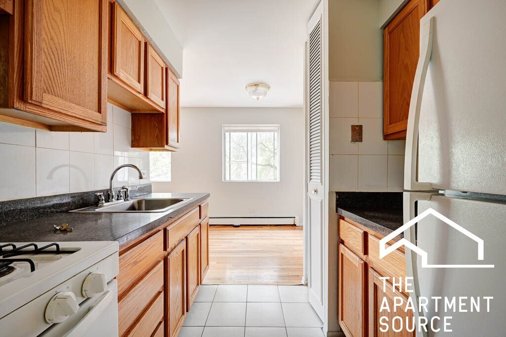 Photo - 6825 N Sheridan Rd (Chicago, IL)