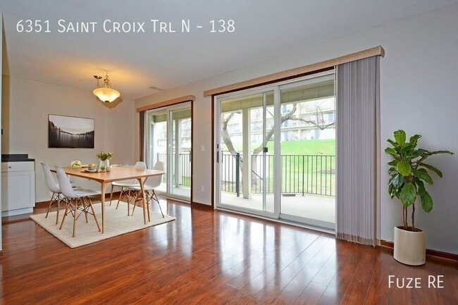 Foto del edificio - 6351 St Croix Trail N