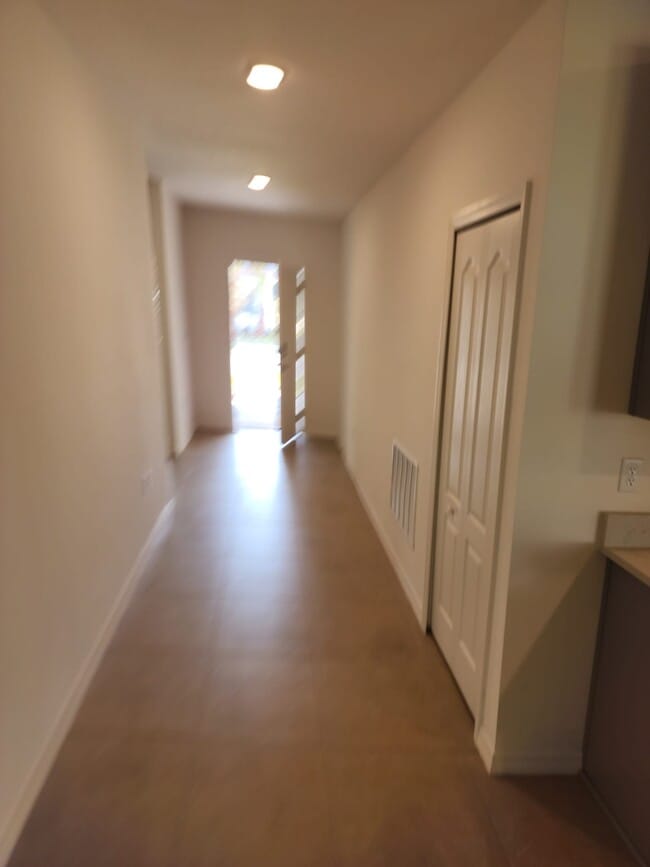 Foto del edificio - 1166 Oak Bluff Dr