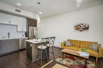 Building Photo - 6734 Main St