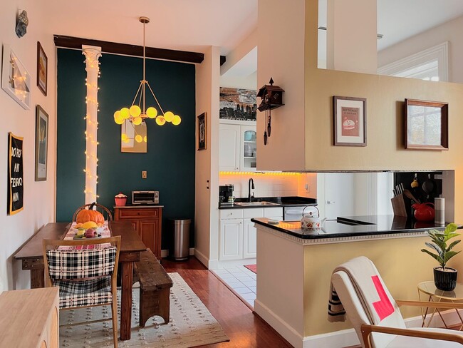 Foto del edificio - Comfortable One Bedroom Condo For Rent - C...