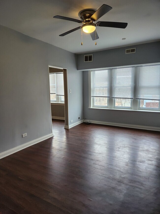 Foto del edificio - 4056 W Van Buren St