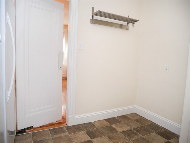 Foto del edificio - 223 St Paul St