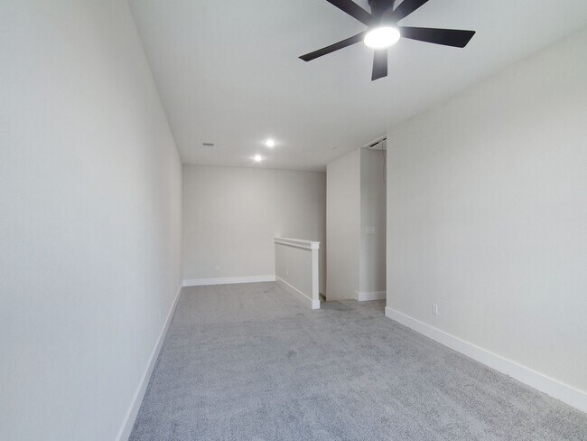 Foto del edificio - 415 County Rd 5102J