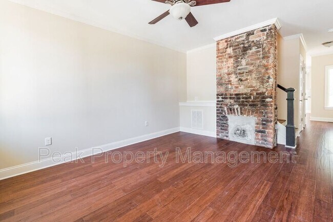 Foto del edificio - 972 Pink St