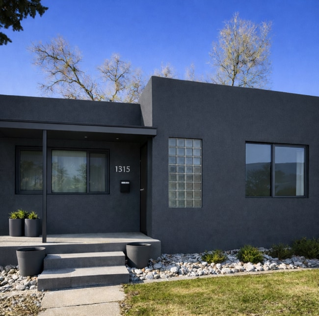 Building Photo - 1311 Dayton St