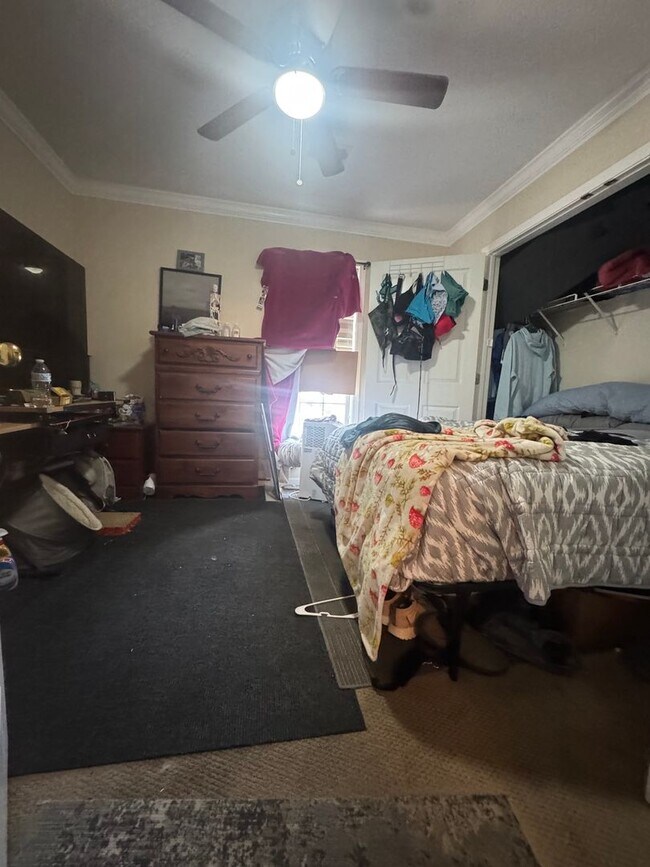 Foto del edificio - 8928 Asheville Dr