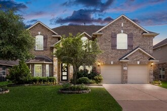 Building Photo - 6223 Pinewood Heights Dr