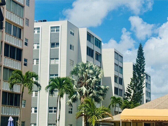 Foto del edificio - 420 NE 12th Ave