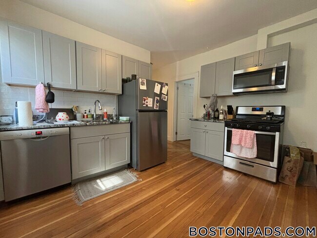 Foto del edificio - 44 Fairbanks St