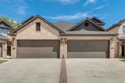 Photo - 721 N Jefferson St (Pilot Point, TX)