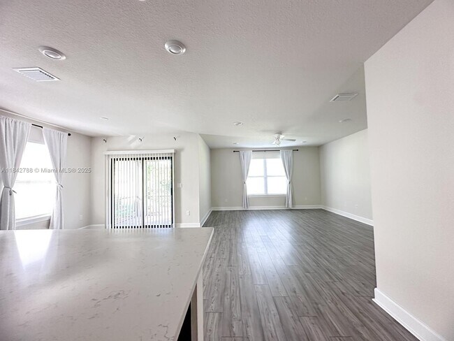 Foto del edificio - 4628 Indigo Way