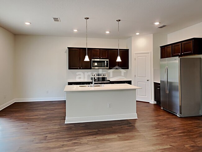 Building Photo - 20585 Calla Lily Dr