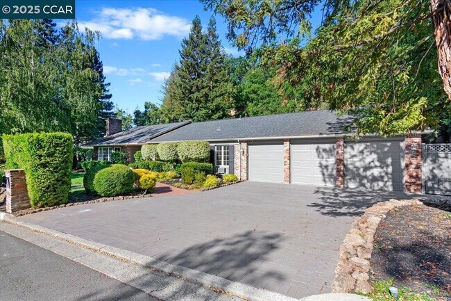 Foto del edificio - 539 Dalewood Dr
