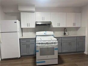 Building Photo - 341 51st St